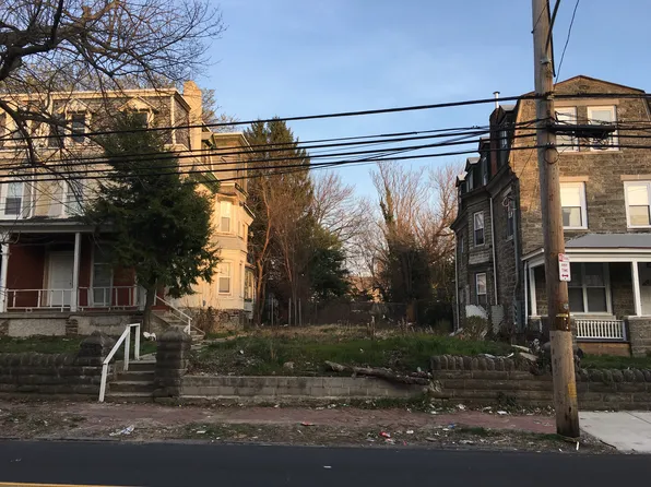 156 Manheim St, Philadelphia, PA 19144