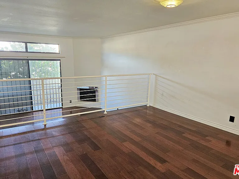 13243 Vanowen St #3 — Photo 13