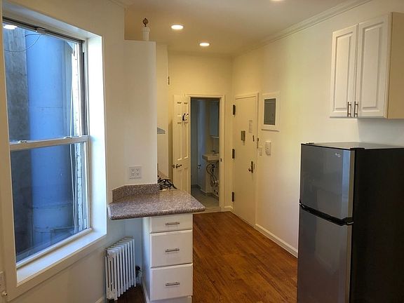 4th image of 156 E 2nd St #24F