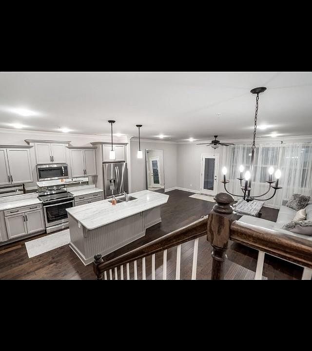 1st image of 1585 Hampshire Pl