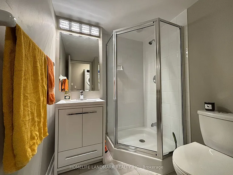 17 Barberry Pl #1611 — Photo 5