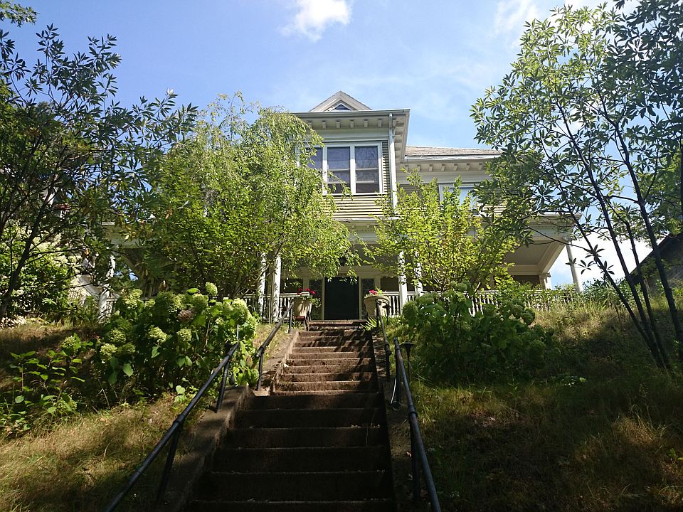 Front view from street