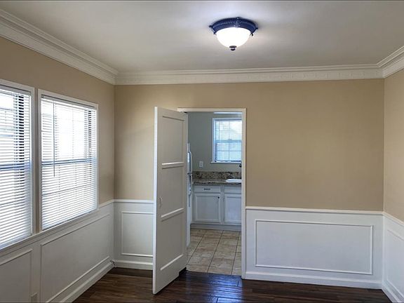 4th image of 1230 S Westmoreland Ave APT 1