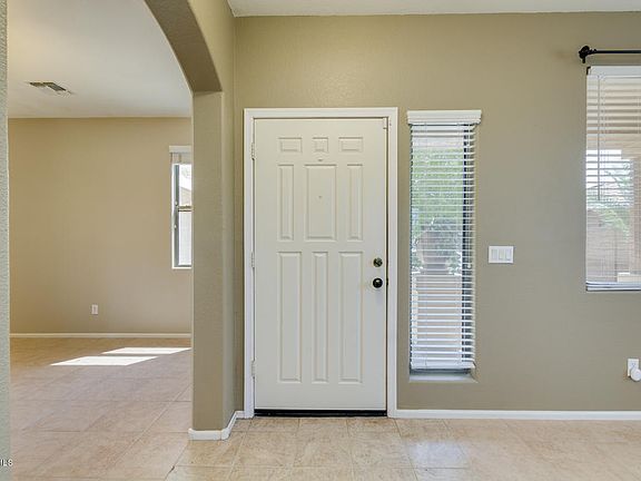 4th image of 21816 N Scott Ct