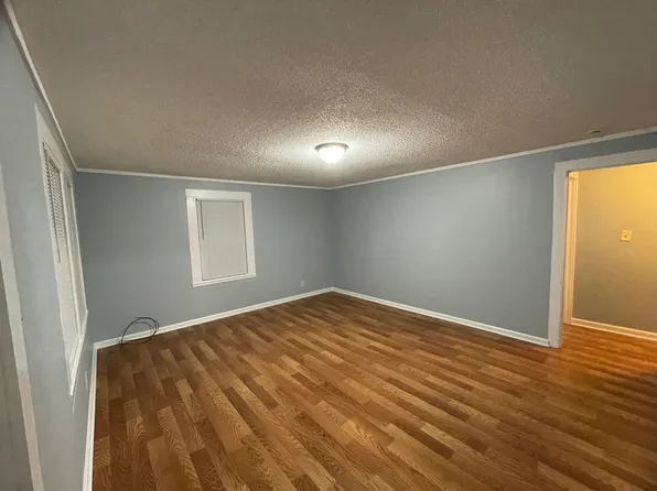 1407 Furlough Ave, High Point, NC 27260