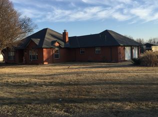 415 E Aspen Ave, Pond Creek, OK 73766