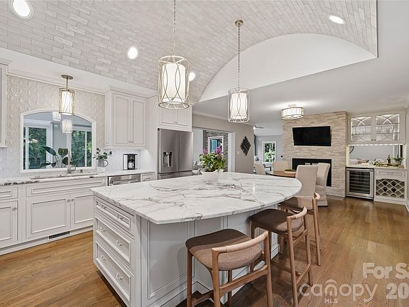 3rd image of 5023 Gorham Dr
