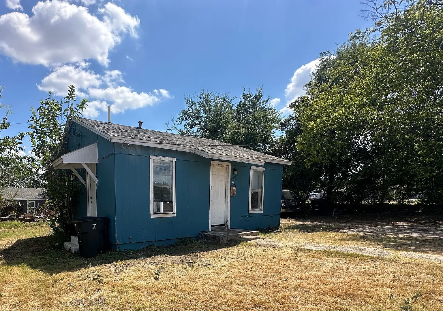 Two bed, one bath in Killeen — Photo 3