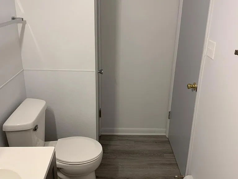 11201 S Langley Ave #2H — Photo 6