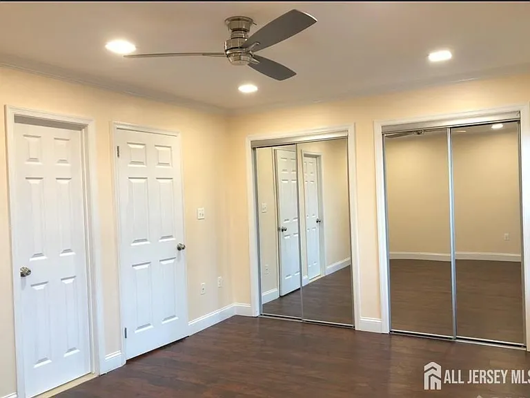 1 Mochen Ct — Photo 15