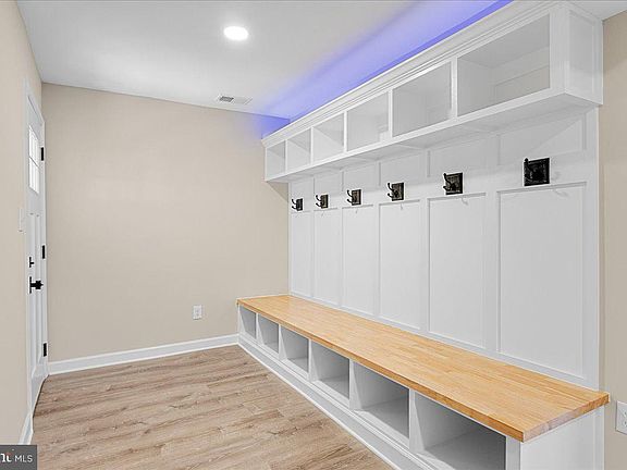 2nd image of 3903 Swanson Ct