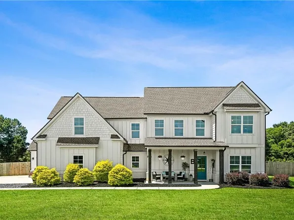 1538 E Lake Rd, McDonough, GA 30252