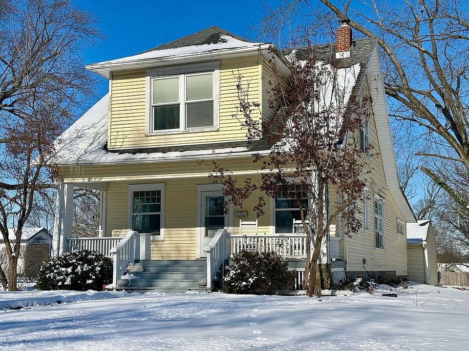 1st image of 616 W Marion St