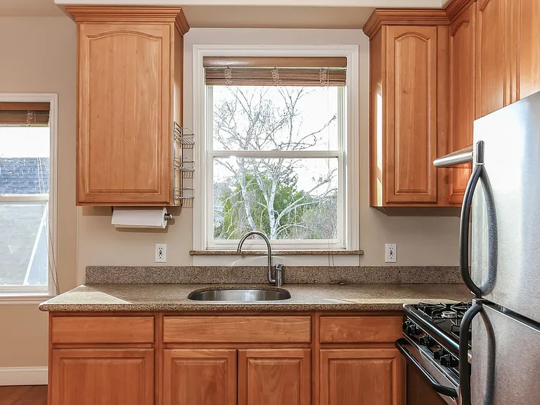 1013 Fair Oaks Ave. — Photo 50