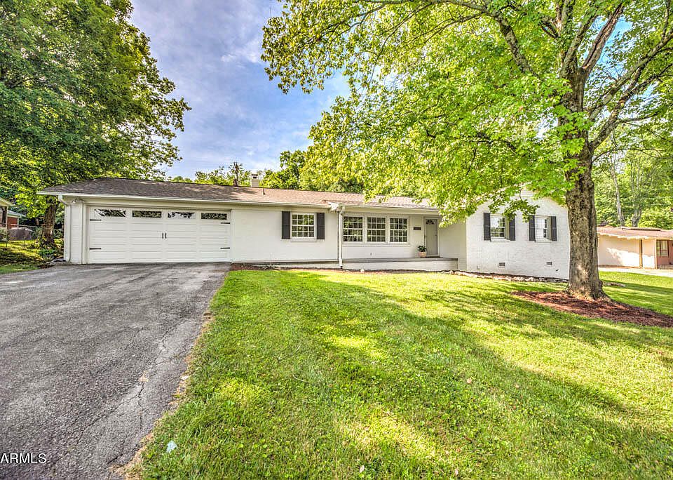1st image of 8704 SW Cranwood Dr
