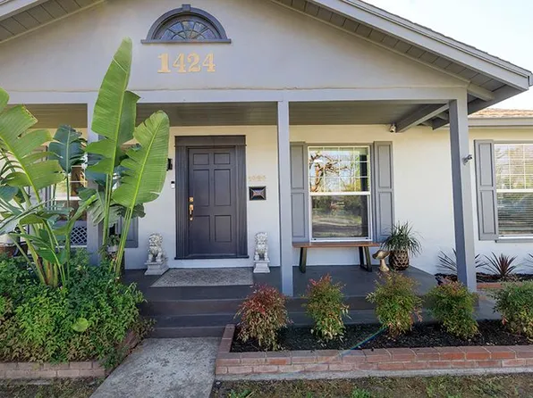 1424 W Roseburg Ave, Modesto, CA 95350