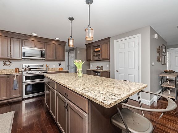 2nd image of 65 Deerfield Road