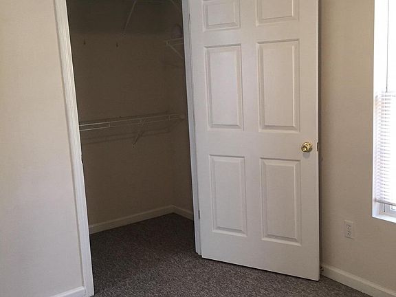 Walk-in Closets