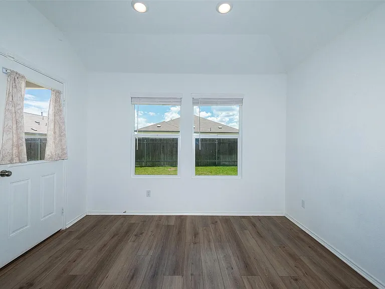 147 Otter Rd — Photo 17