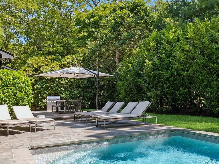 10 High Point Rd — Photo 35