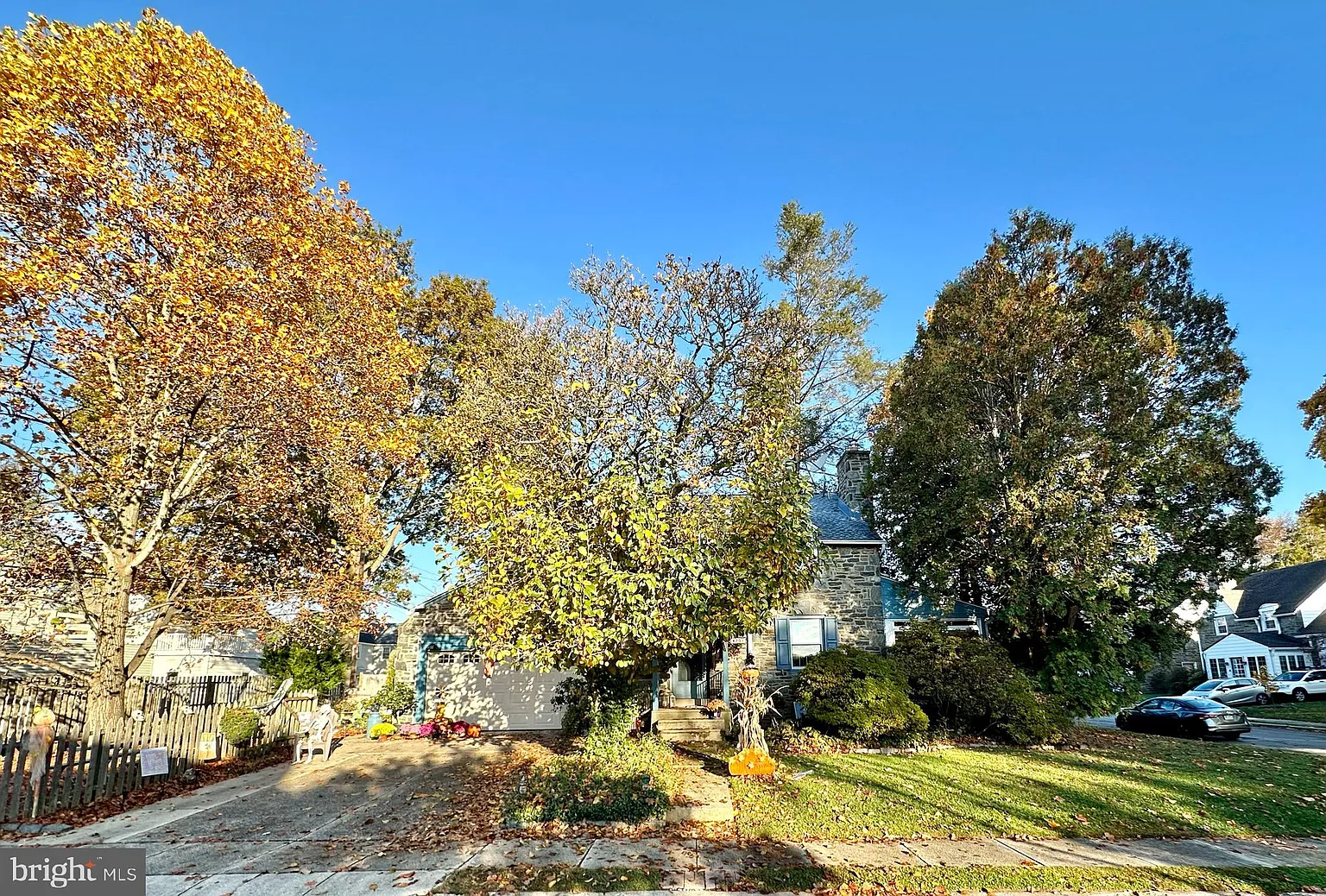 824 Roberts Ave photo 1