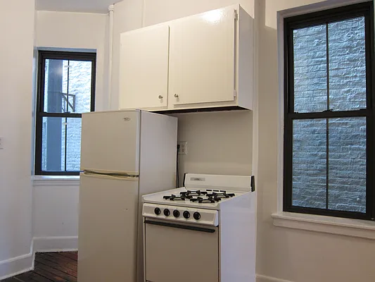 Rented by James Everett Lewis, LREB | media 24