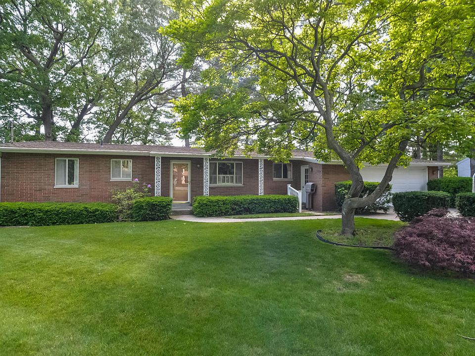 1st image of 693 W Wedgewood Dr