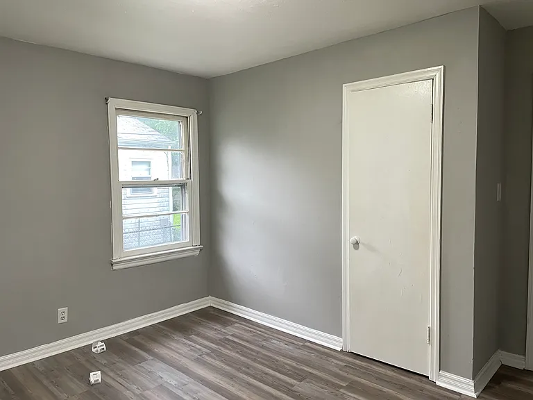 227 Richmond Dr NW — Photo 7