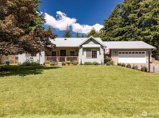 1043 NE Pennington Loop, Coupeville, WA