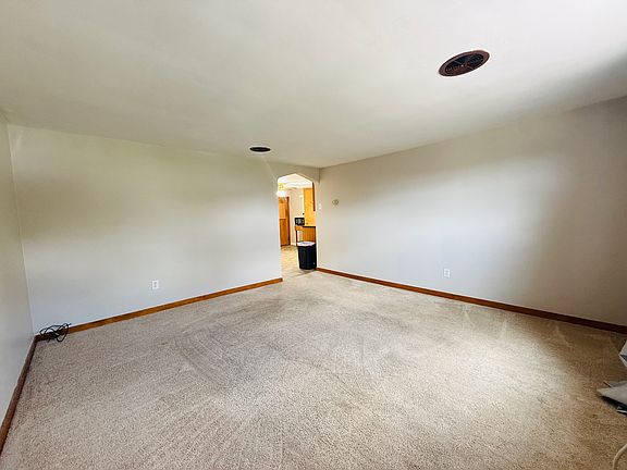 5th image of 517 Center Ave Floor 2