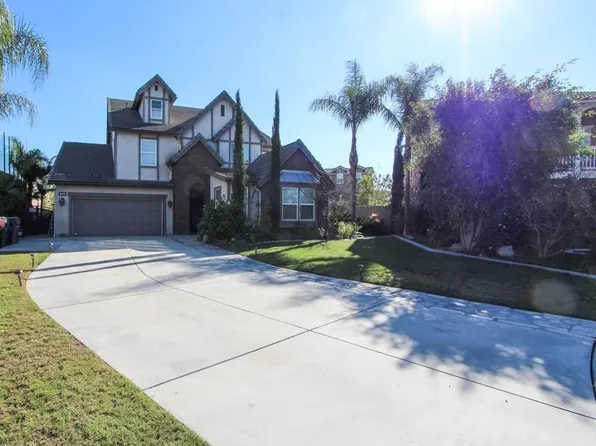 700 W Pepper Tree Ln, Santa Ana, CA 92706