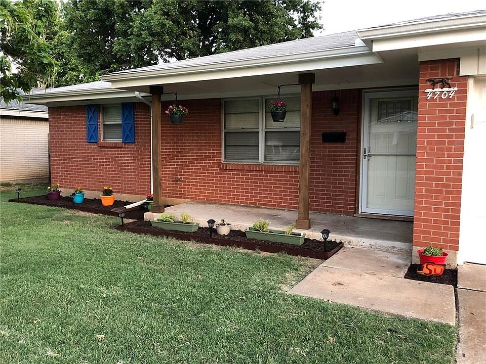 1st image of 4704 Woodview Dr
