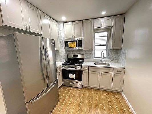 1st image of 23-25 27th St #2