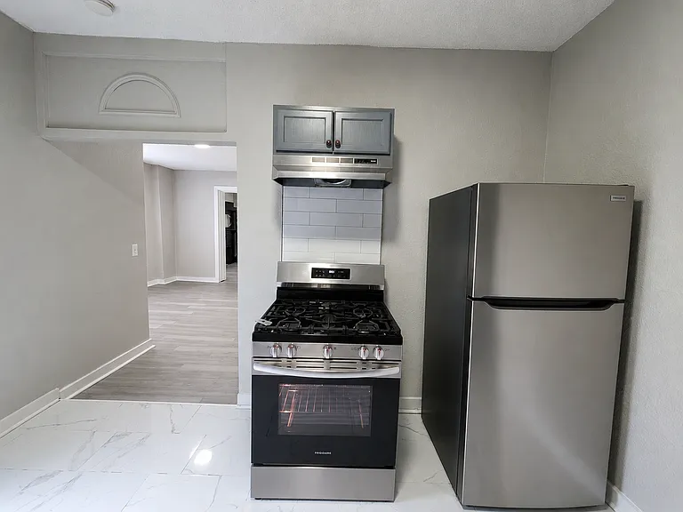 3417 Wabash Ave — Photo 8