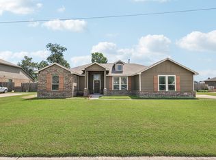 100 Jessica Dr, Dayton, TX 77535
