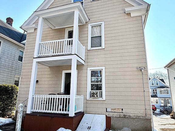 2nd image of 410 Davidson St #414