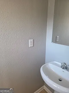 325 Brookview Dr — Photo 5
