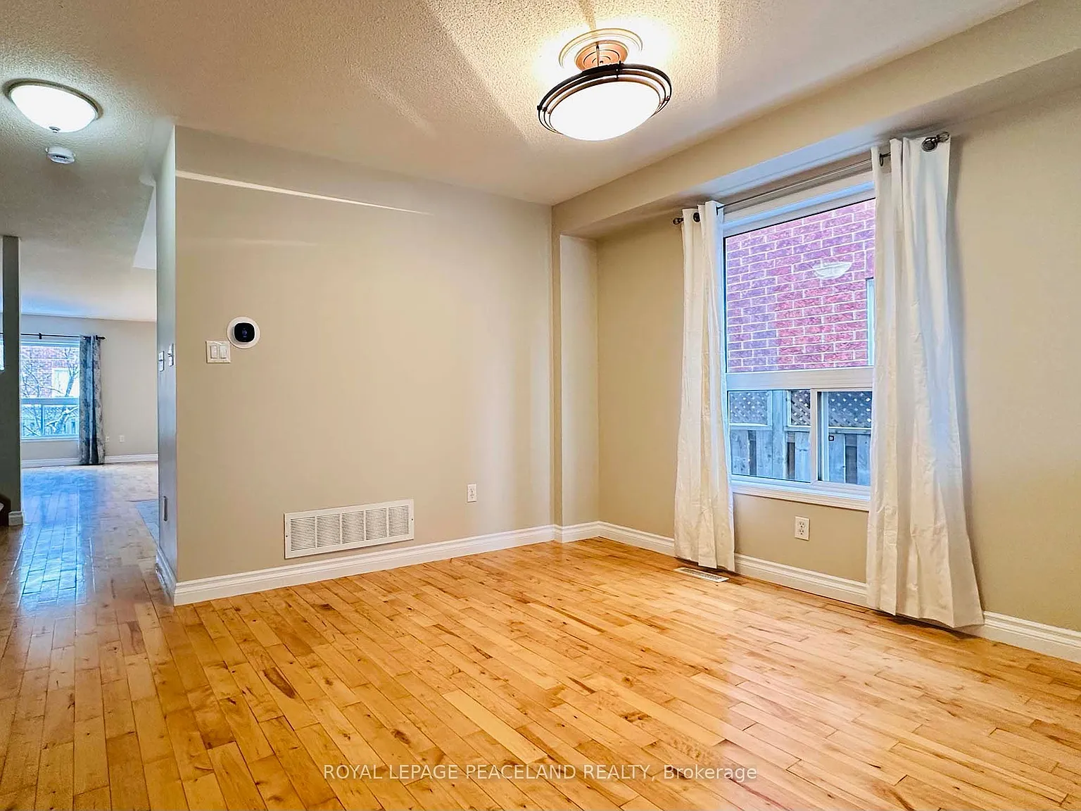 3 bed, $3,150 — Photo 4