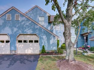 9B John Hancock Dr, Monroe Township, NJ 08831