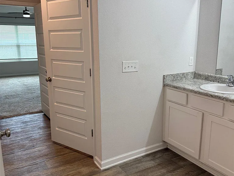 5628 Fulcina Ct — Photo 24
