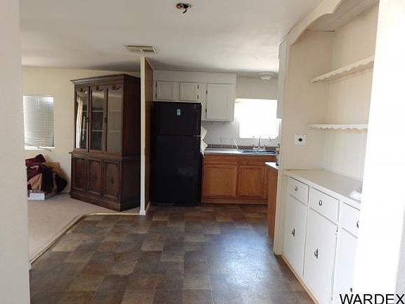 3rd image of 232 Willowood Ln