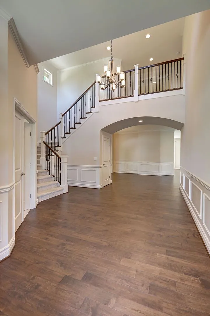 Spacious Custom Home with High-End Finishes Near Lake Sammamish — Photo 3