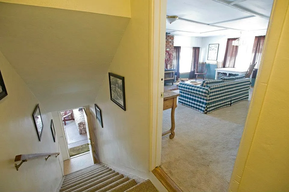 2 bed, 820 sqft, $1,695 — Photo 4