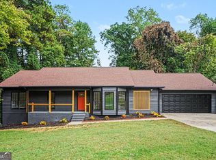 2016 Crescent Dr, Snellville, GA 30078