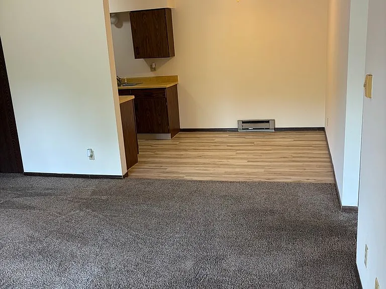 154 W Church St #B1-B8 — Photo 5