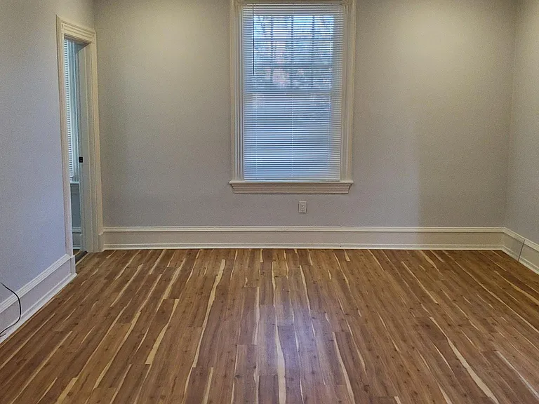 205 E Athens Ave #1L — Photo 6