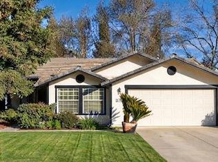 304 E Carob Ave, Reedley, CA 93654