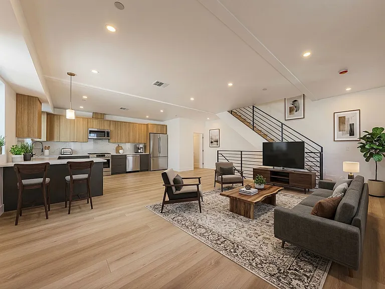 Never Before Lived in Luxury Townhomes 2 Blocks from WeHo! — Photo 17