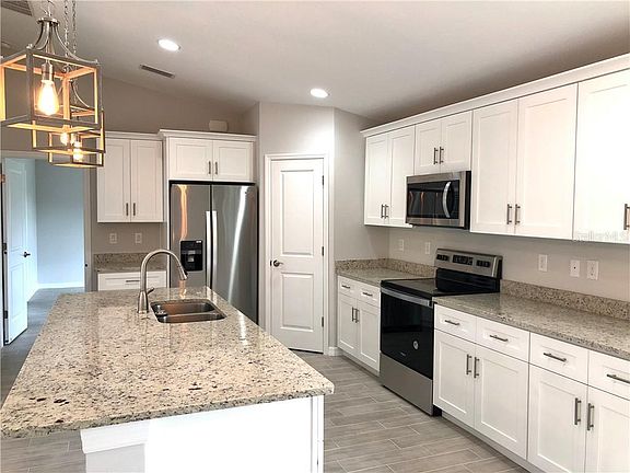 3rd image of 2456 Floribanna St