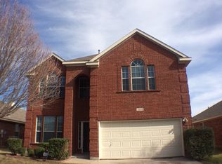 11209 Pleasant Wood Ln, Fort Worth, TX 76140
